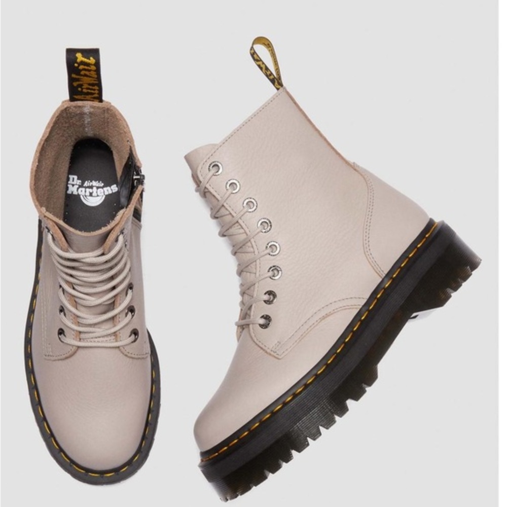 Dr. Martens Jadon III Boot Pisa Leather Platform